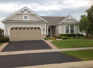 12758 Riverview Ct, Huntley, IL 60142