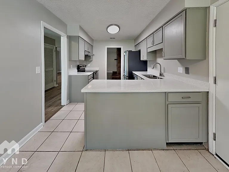 10958 Mandarin Station Dr E — Photo 6