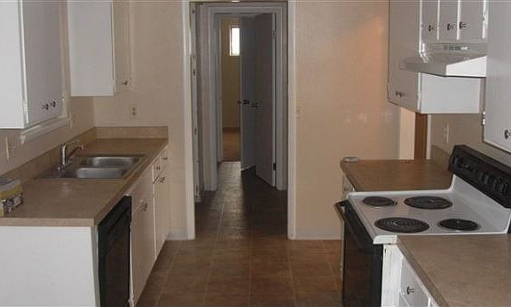 5th image of 6817 Grunder St