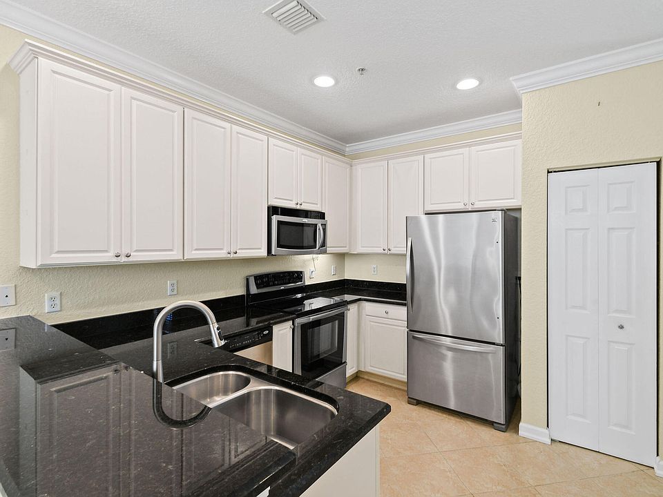 1st image of 334 W Thatch Palm Circle #102