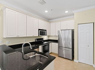 334 W Thatch Palm Cir APT 102, Jupiter, FL 33458