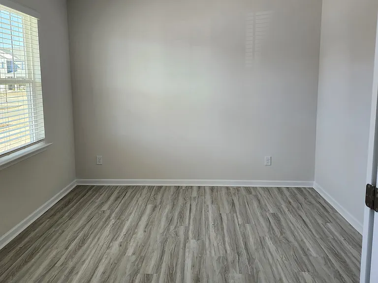 509 Zermatt Ct — Photo 8