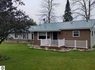 1701 Five Mile Rd, Hale, MI 48739