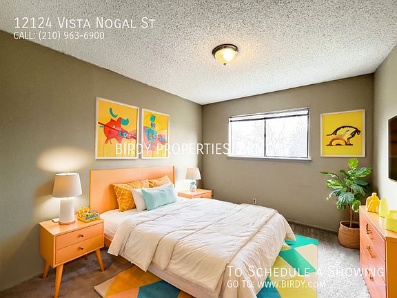 5th image of 12124 Vista Nogal St