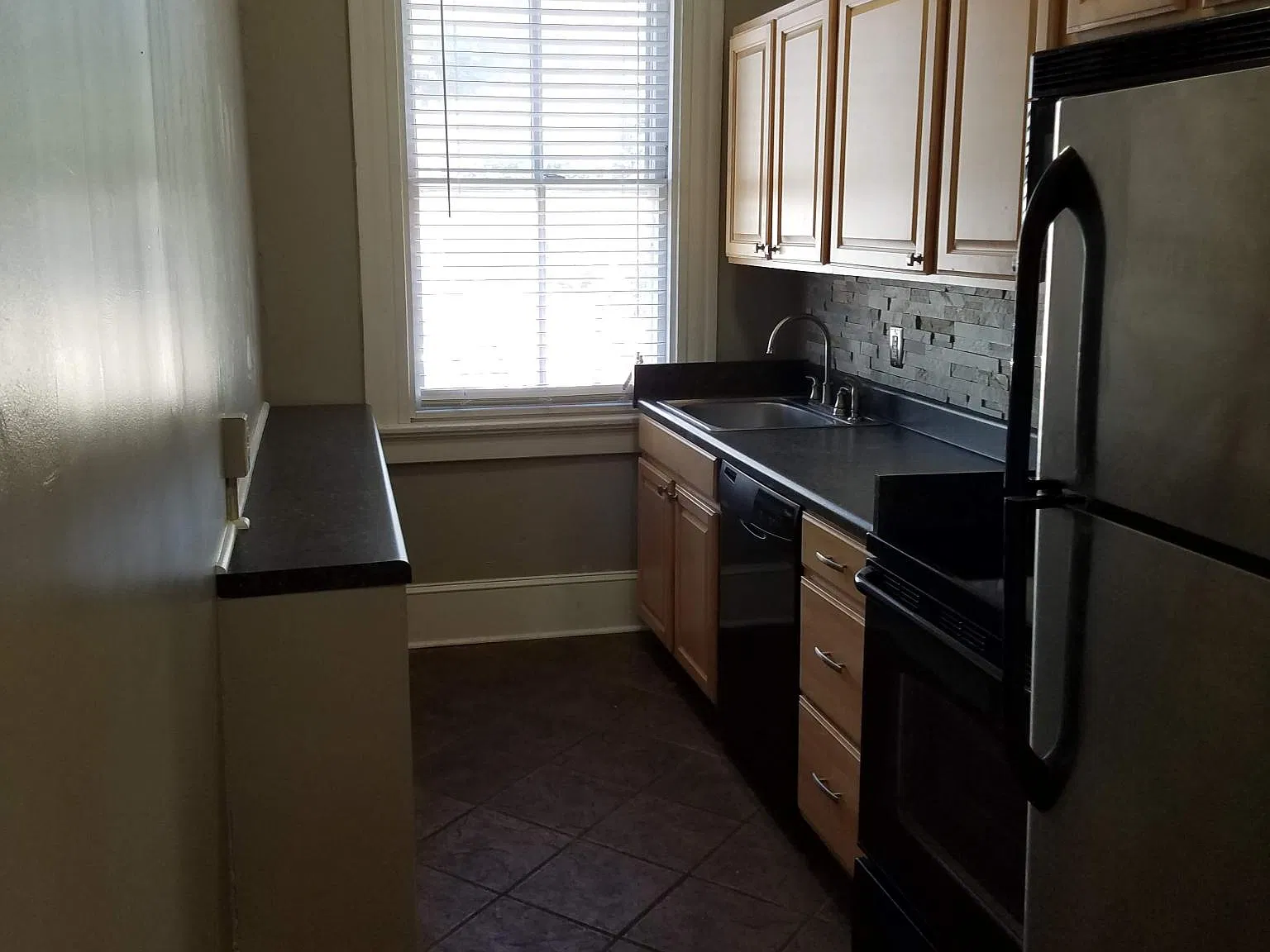6 N Brunswick Street — Photo 2