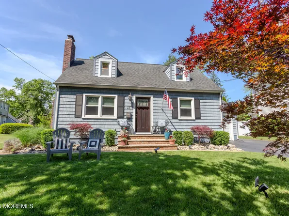 15 Sickles Place, Shrewsbury Boro, NJ 07702