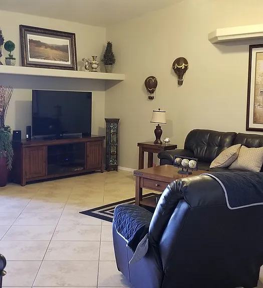2410 Hillview Dr — Photo 8