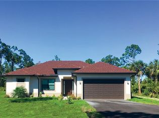 413 N 10th St, Naples, FL 34142