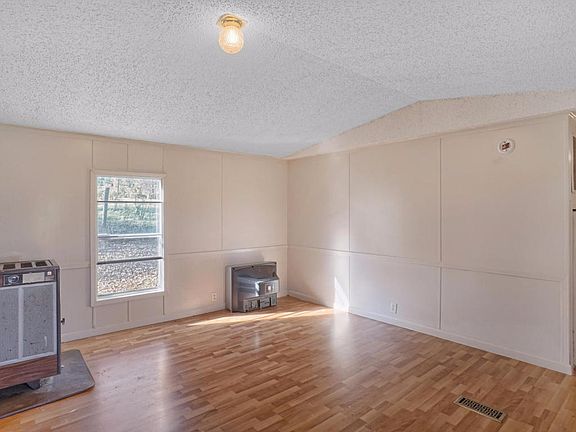 5th image of 259 Hill Dr