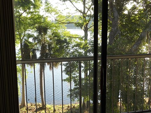 2nd image of 25305 Northlake Dr