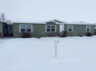 809 Tyler St NE, Berthold, ND 58718