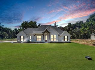 1012 Arbor Vista Dr, Azle, TX 76020