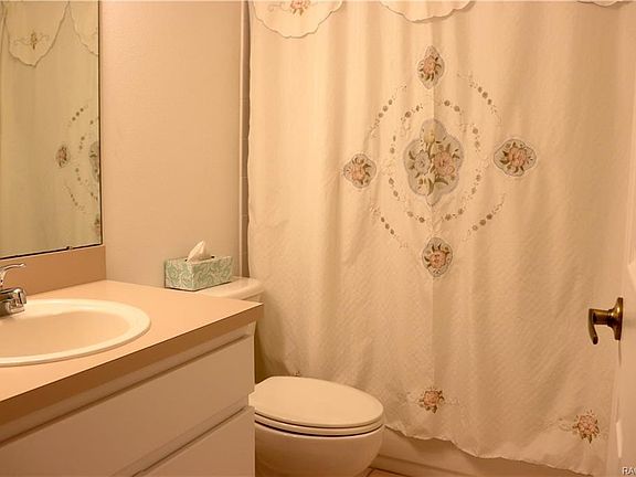 2nd image of 3957 W Poinciana St