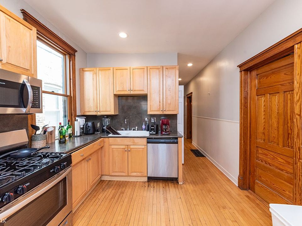 1690388007-2023_7_24_1240_W_Newport_Unit_2_MLS_ONLY_15