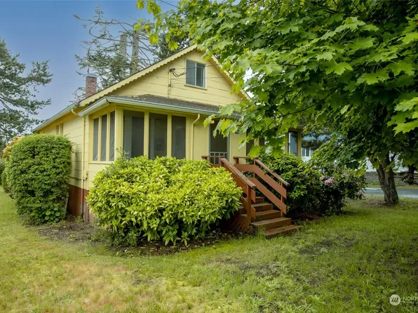 24029 Roberts Drive, Black Diamond, WA 98010