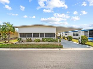 10359 S Lake Dr #238, Largo, FL 33773