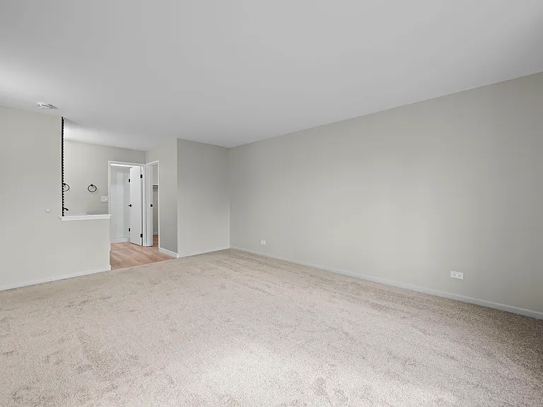 801 79th St #310 — Photo 17