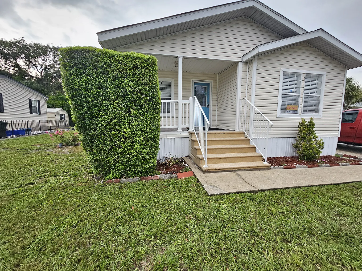 3 bed, 1200 sqft, $1,800 — Photo 1