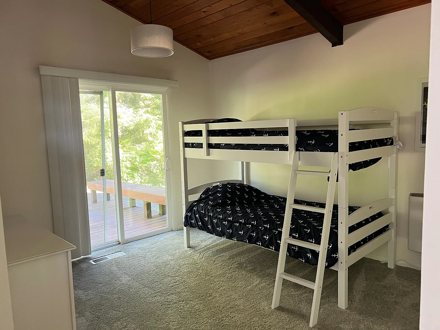 2 bed, 800 sqft, $2,300 — Photo 4