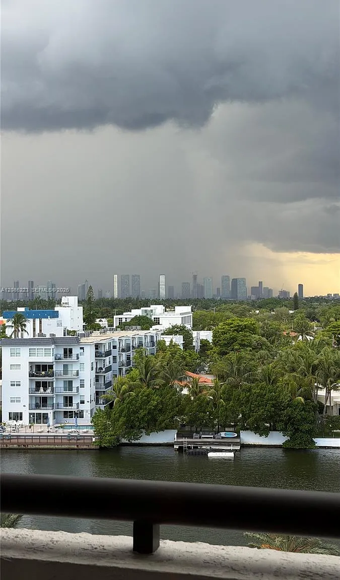 Club Atlantis Condo — Photo 1