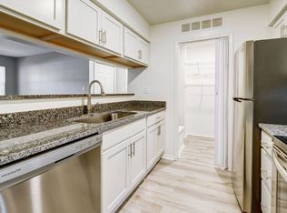 Woodbury Commons, Cleveland, OH 44130