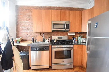 Rented by Rolling Stone Realty LLC