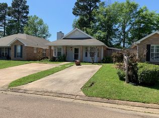 251 Sunchase Dr, Brandon, MS 39042