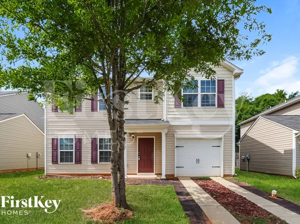 9017 Sharpes Circle, Charlotte, NC 28214