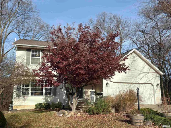 5945 W Ridgecrest Dr, Peoria, IL 61615