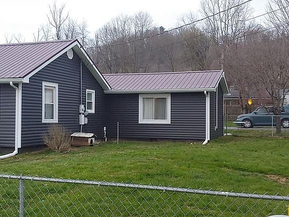 2nd image of 125 Spears Ave