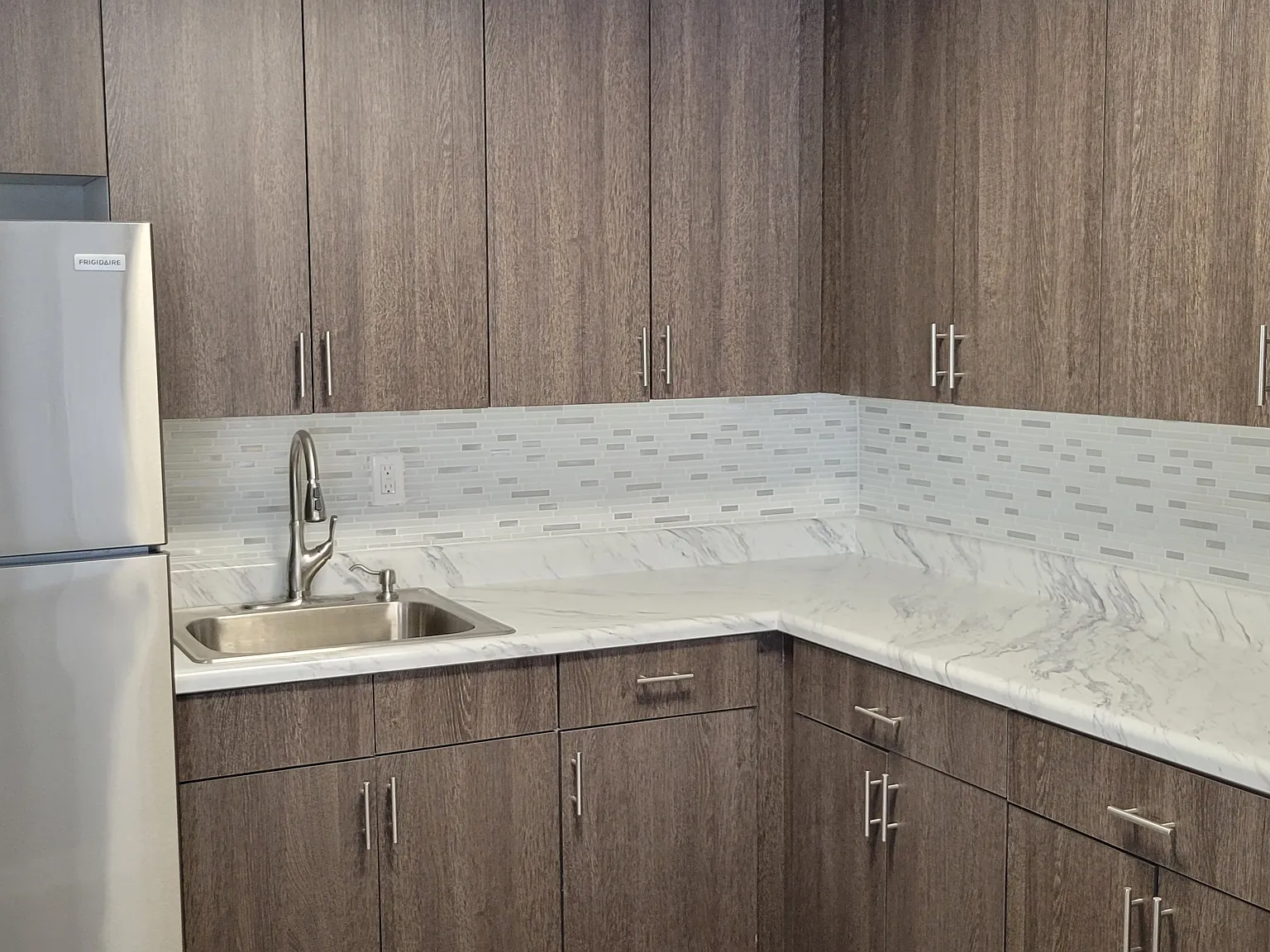 Hi View Apartments — Photo 2