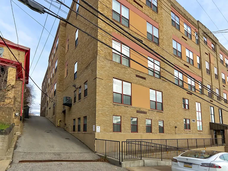 Etna Commons Apartments — Photo 14