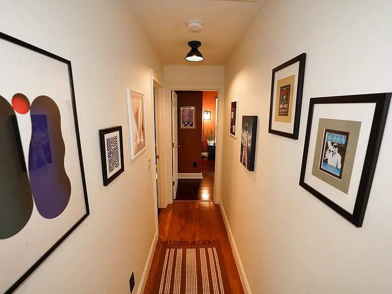 905 Phillips St — Photo 25