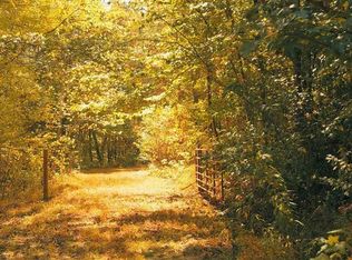 4041 Chamberlain Ln, Sevierville, TN 37862