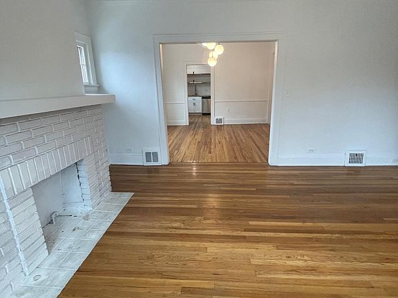 2nd image of 2171 Wyandotte Ave