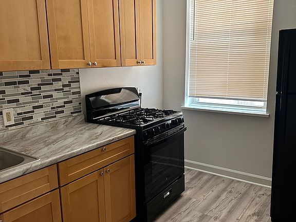5th image of 2311 E 69th St #1