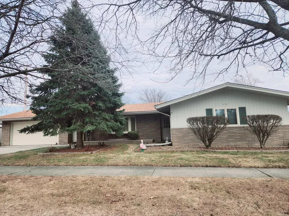 3003 Hess Dr, Highland, IN 46322