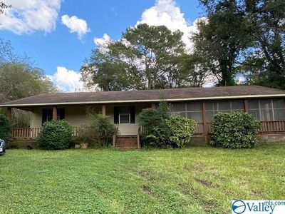 910 Davis Rd, Albertville, AL, 35951