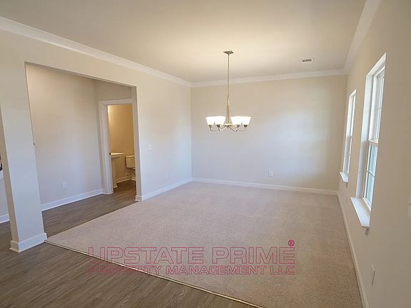 3rd image of 312 Fairfield St