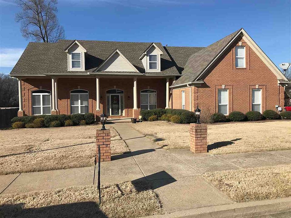 1st image of 4842 Tamarack Dr
