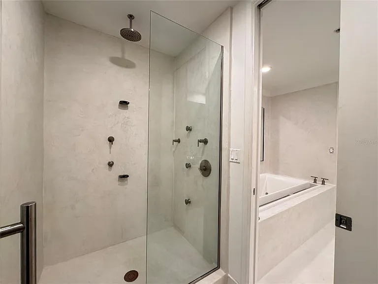 150 E Robinson St #29B — Photo 41