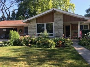 N81W7086 Hickory St, Cedarburg, WI 53012