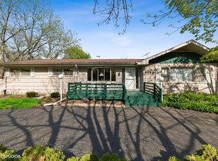 5805 Chase Ave, Downers Grove, IL 60516