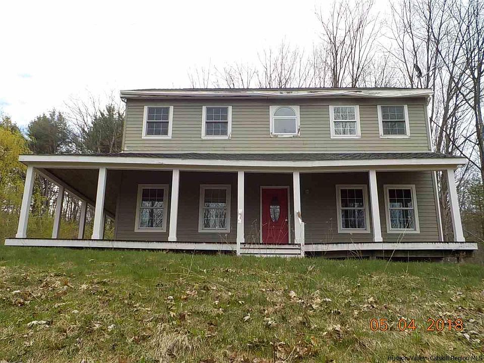 1st image of 449 Maple Dr