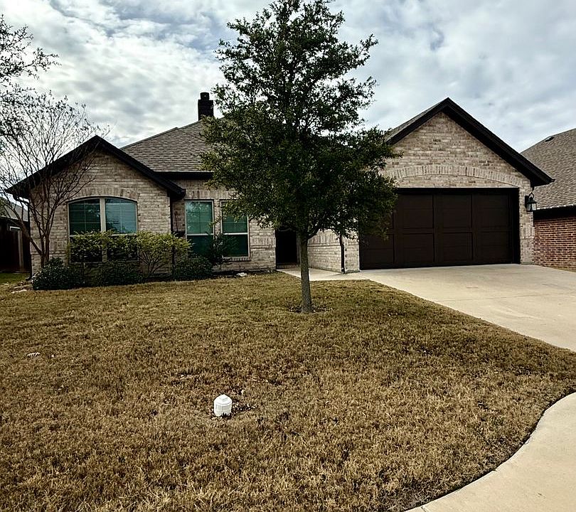 1st image of 1424 Town Creek Cir