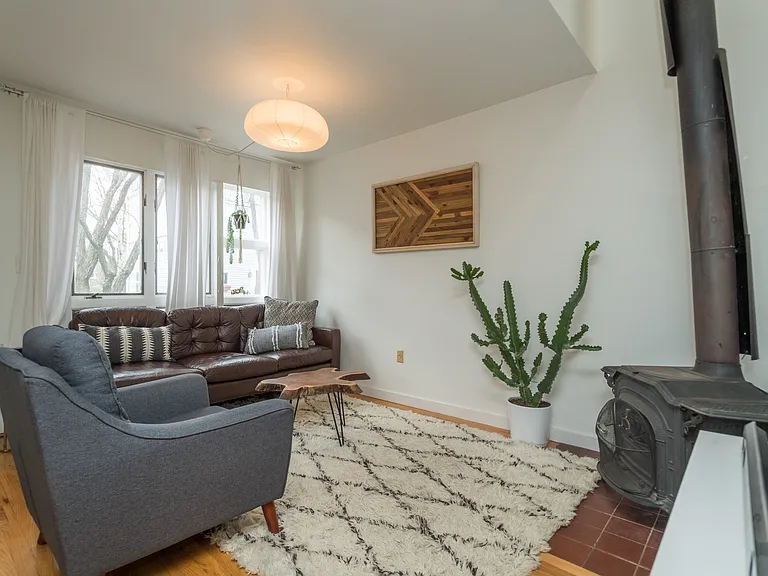5 Fort Washington Pl — Photo 8