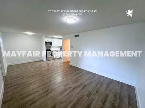 2910 Pierce St #P105, Hollywood, FL 33020