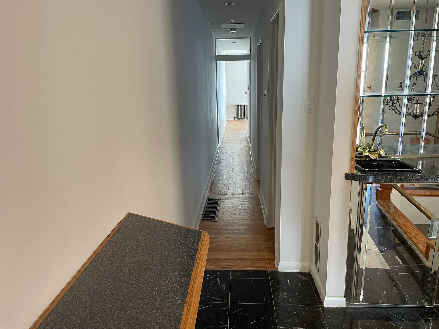 2 bed, 2.5 bath, 1600 sqft, $2,650 — Photo 2