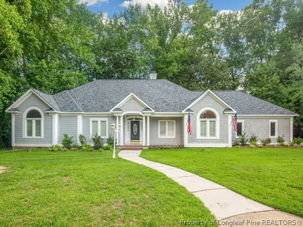 305 Dunleith Pl, Fayetteville, NC 28311