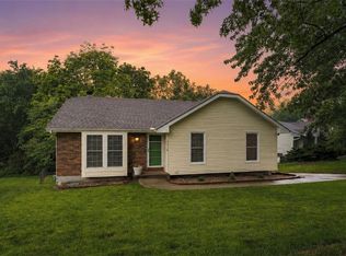 7114 NW Rhode Ave, Kansas City, MO 64152